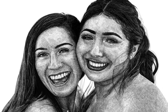 Schwarz-Weiß-Tuschezeichnung von zwei Freundinnen, die in inniger Umarmung herzlich lachen. Handgezeichnetes und detailliertes Portrait.